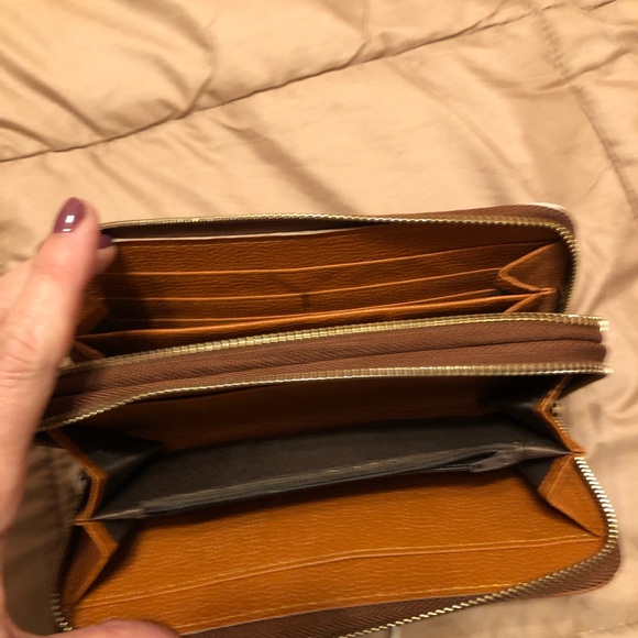 Wallet - Picture 3 of 3